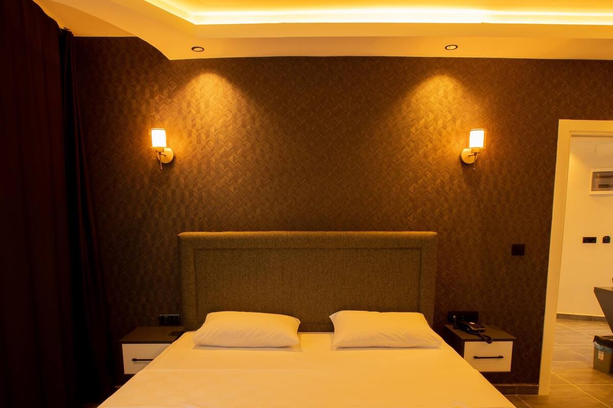 Standardzimmer | Zimmersafe, individuell dekoriert, individuell eingerichtet