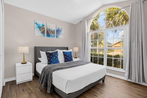 5 bedrooms, travel cot, WiFi, bed sheets