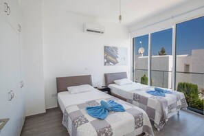 5 Schlafzimmer, Bügeleisen/Bügelbrett, WLAN, Bettwäsche