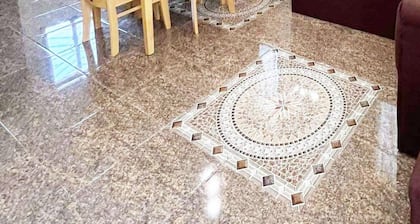 Town House Walking Distance to Beach & Panoramic Mountain View