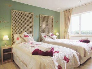 3 chambres, Wi-Fi gratuit, draps fournis