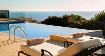 Villa Mihali - Four Bedroom Resort, Sleeps 8