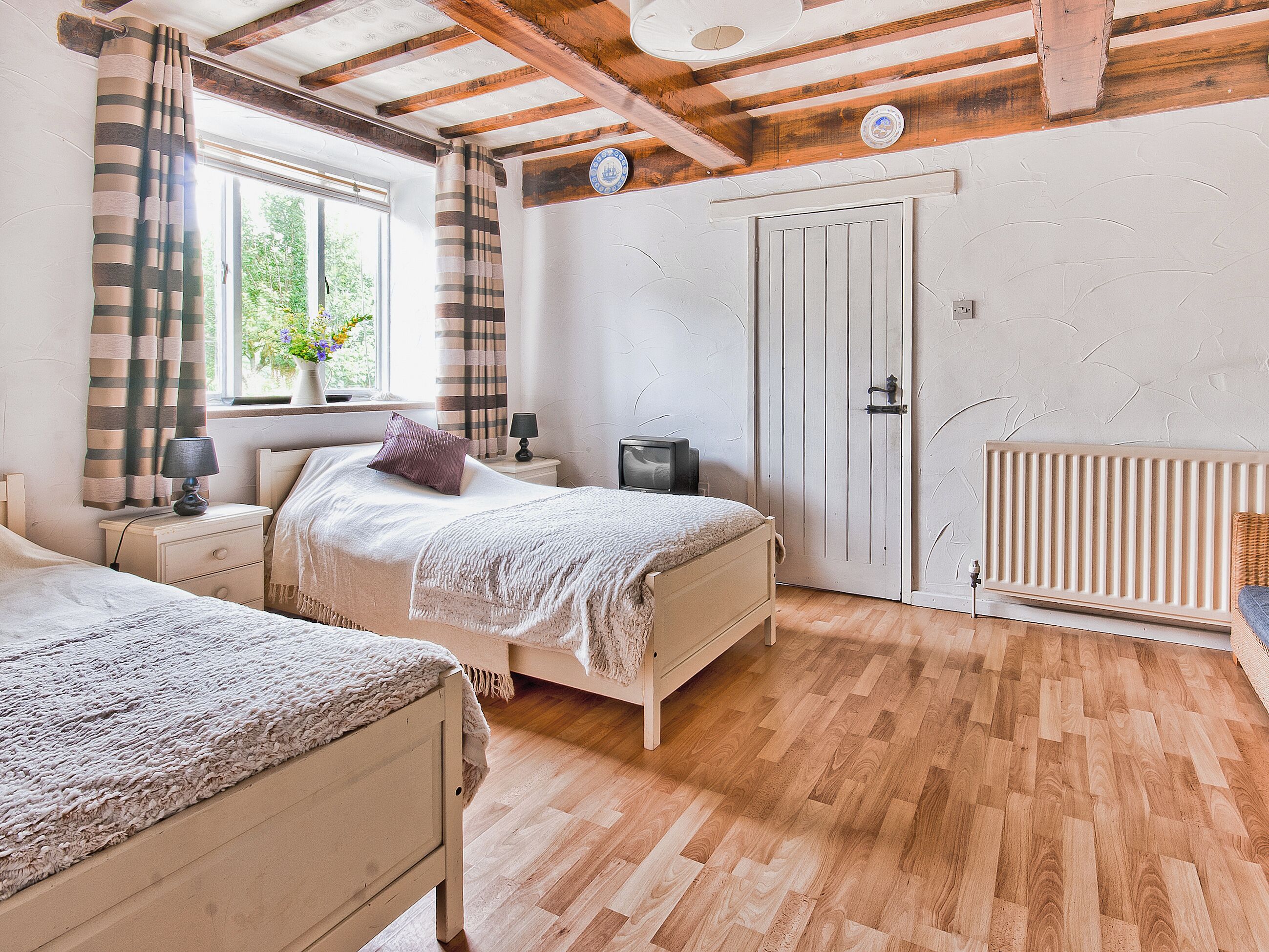 2 soverom, wi-fi (inkludert) og sengetøy