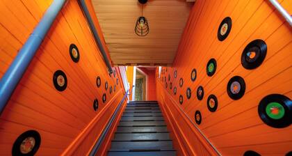 Heart of Lake George – Fireworks on Back Deck, Parking, Walk to Everything!”