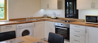 2 bedroom accommodation in Alkham, near Dover