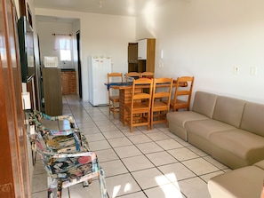 Free WiFi, bed sheets - Pousada Dona Monica (Balneario Gaivota)
