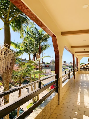 Basic Apartment | Living area. Pousada Dona Monica