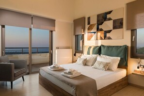 3 bedrooms, iron/ironing board, internet, bed sheets