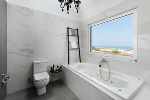 Hair dryer, towels - Villa Eunike - Five Bedroom Villa, Sleeps 10 (Kolympia)