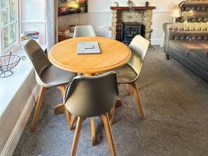 Dining - 2 bedroom accommodation in Sneaton, near Whitby (Sneaton, near Whitby)