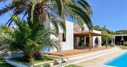 Villa Tareija - Three Bedroom Villa, Sleeps 6