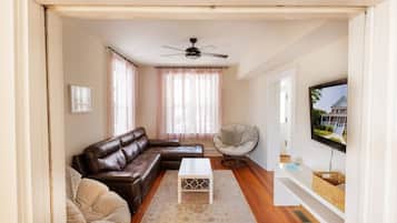 Smart TV, books, offices
