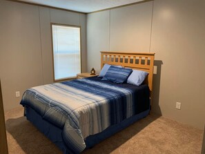 5 bedrooms, free WiFi, bed sheets