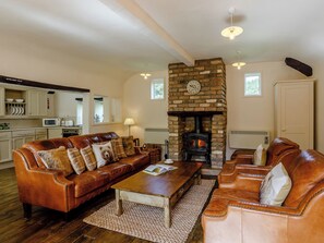 Fireplace - 2 bedroom accommodation in Meare, near Glastonbury (Meare, near Glastonbury)
