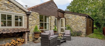 2 bedroom accommodation in Meare, near Glastonbury