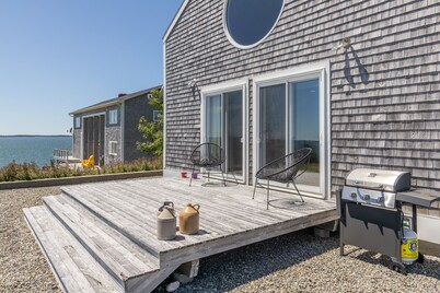 The perfect East Coast experience. Guesthouse on 38 acres with 360° Ocean views.