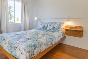 4 bedrooms, free WiFi, bed sheets