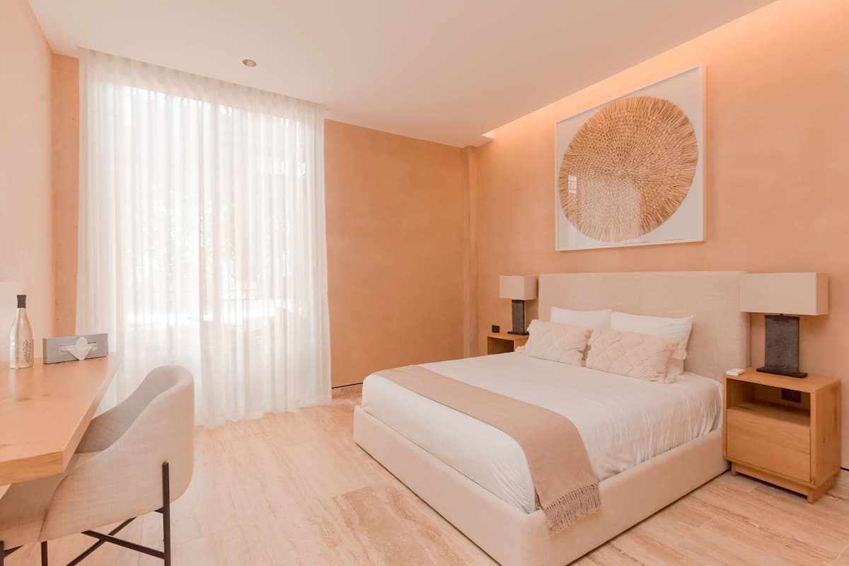 1 bedroom, premium bedding, down duvets, individually decorated
