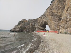 Beach nearby - The lawyer's abode  (Campania)