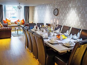 Dining - Town House II - UK12892 (Scarborough)
