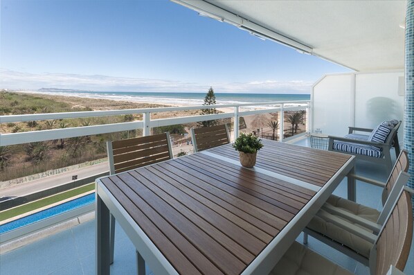 Outdoor dining - AG. AIGUABLAVA 4-2 (Playa de Gandía)