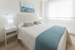 3 habitaciones, tabla de planchar con plancha y wifi gratis