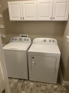 Interior - Luxury Private Guest Apartment (Indianapolis)