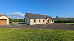 Exterior - Bin Mountain Self Catering (Castlederg)