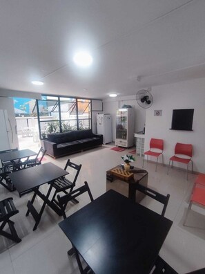 Living area - Hostel Princess Copacabana (Rio de Janeiro)