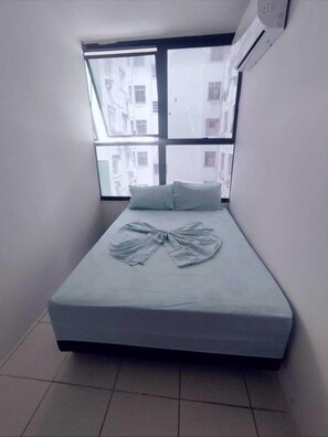 遮光布/窗簾、熨斗/熨衣板、免費無線上網