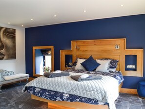 3 chambres, accès au Wi-Fi (inclus), literie fournie