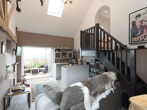 Interior - 1 bedroom accommodation in Grinkle, near Easington (Grinkle, near Easington)