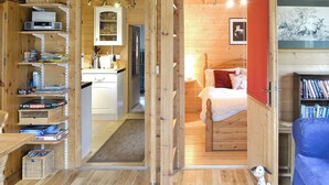 1 bedroom, WiFi (free), bed sheets - 1 bedroom accommodation in Furze Hill, near Fordingbridge (Furze Hill, near Fordingbridge)