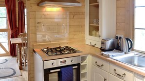 Private kitchen - 1 bedroom accommodation in Furze Hill, near Fordingbridge (Furze Hill, near Fordingbridge)