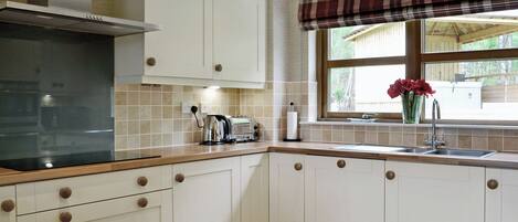 Lave-vaisselle, chaise haute