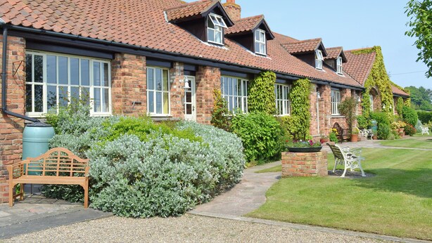 Exterior - Rose Cottage - E1494 (Scalby, near Scarborough)