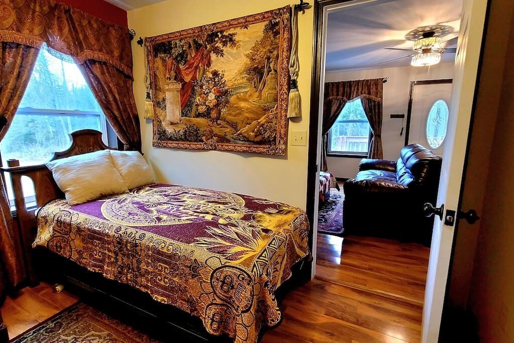 2 chambres, fer et planche à repasser, Wi-Fi, draps fournis
