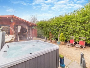 Terrace/patio - 1 bedroom accommodation in Easthorpe, near Colchester (Easthorpe, near Colchester)