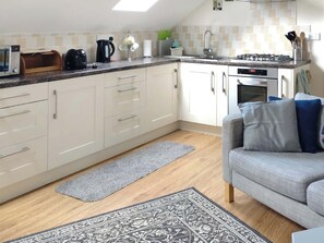 Kühlschrank, Mikrowelle