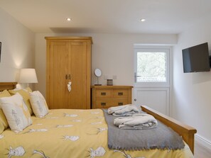 1 quarto, Wi-Fi de cortesia, roupa de cama