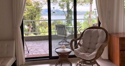 Villa Corazón Oriente - Private beach Lake Arenal