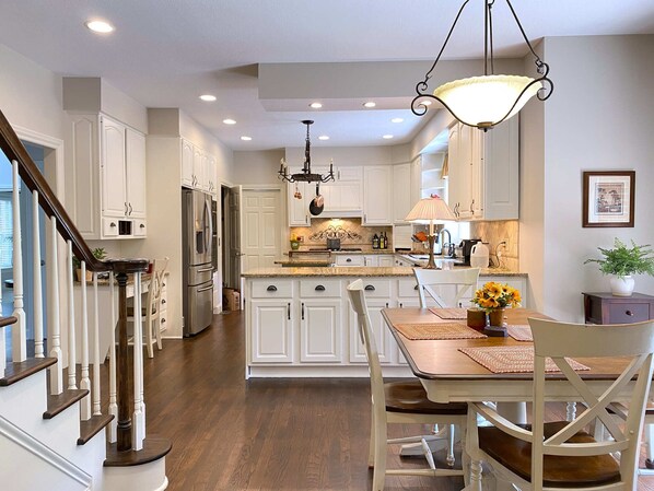 Dining tables, kitchen islands