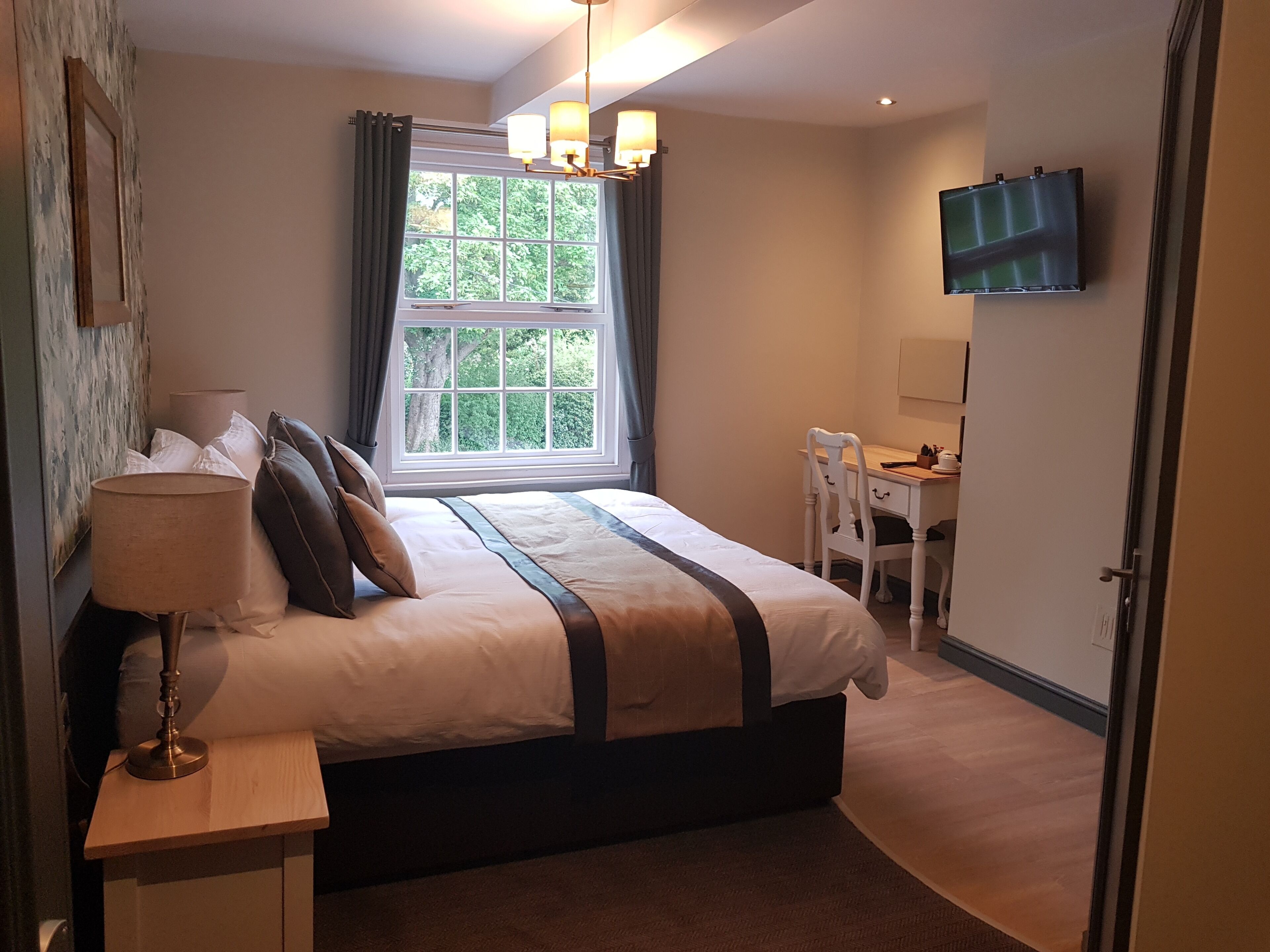comfort double or twin room | blackout curtains, soundproofing, iron/ironing board, free wifi