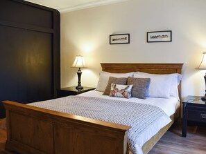 4 Schlafzimmer, kostenloses WLAN, Bettwäsche