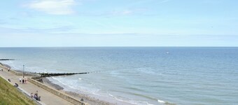 5 bedroom accommodation in Neatishead, near Norwich