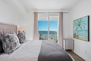4 chambres, fer et planche à repasser, Wi-Fi gratuit, draps fournis