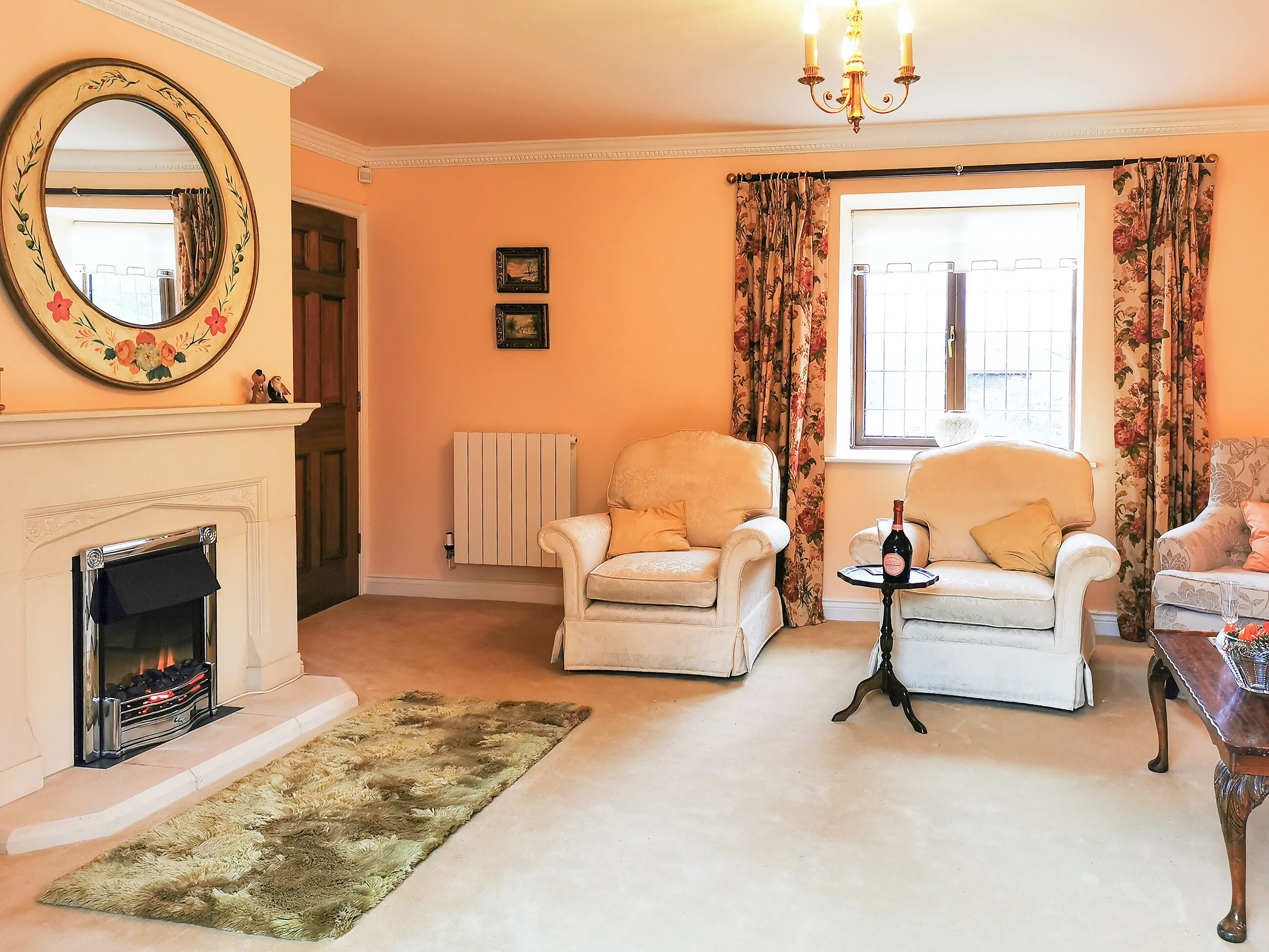 4 Bedroom Accommodation In Weston Rhyn, Near Oswestry - Llangollen