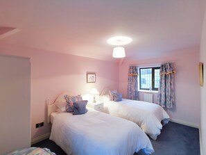 4 chambres, Wi-Fi gratuit, draps fournis
