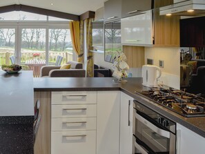 Geschirrspüler, Hochstuhl