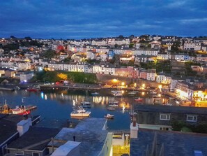 Marina - Upper Deck - 5 Linden Court (Brixham)